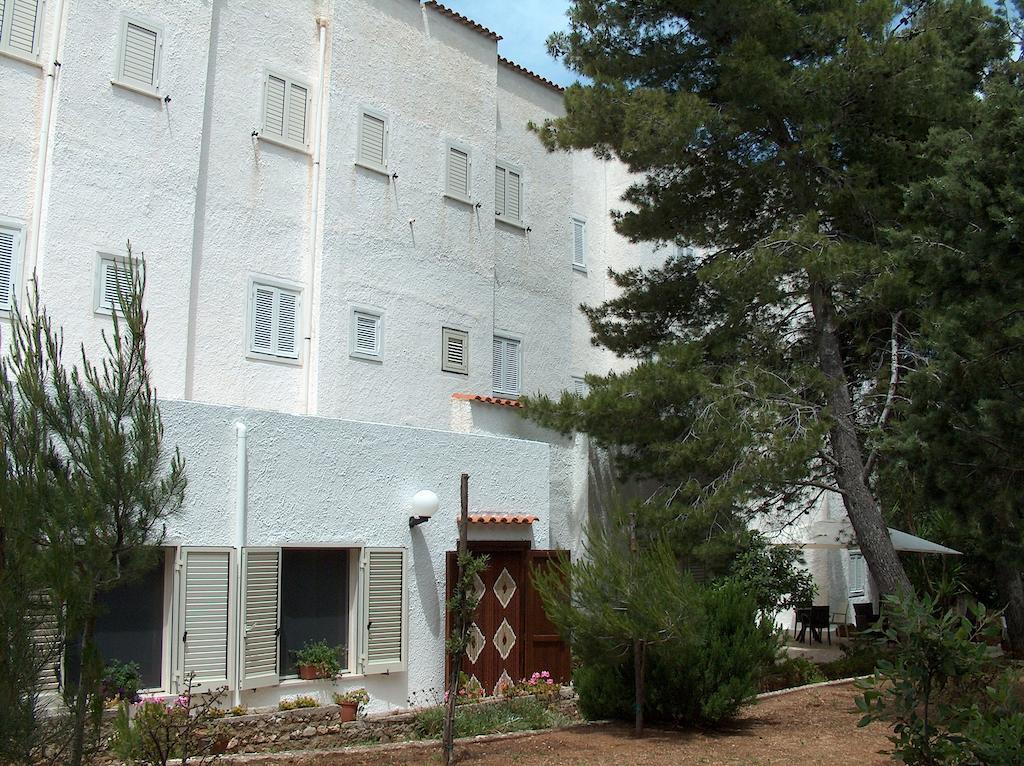Hotel Coppa Di Cielo Пешичи Екстериор снимка