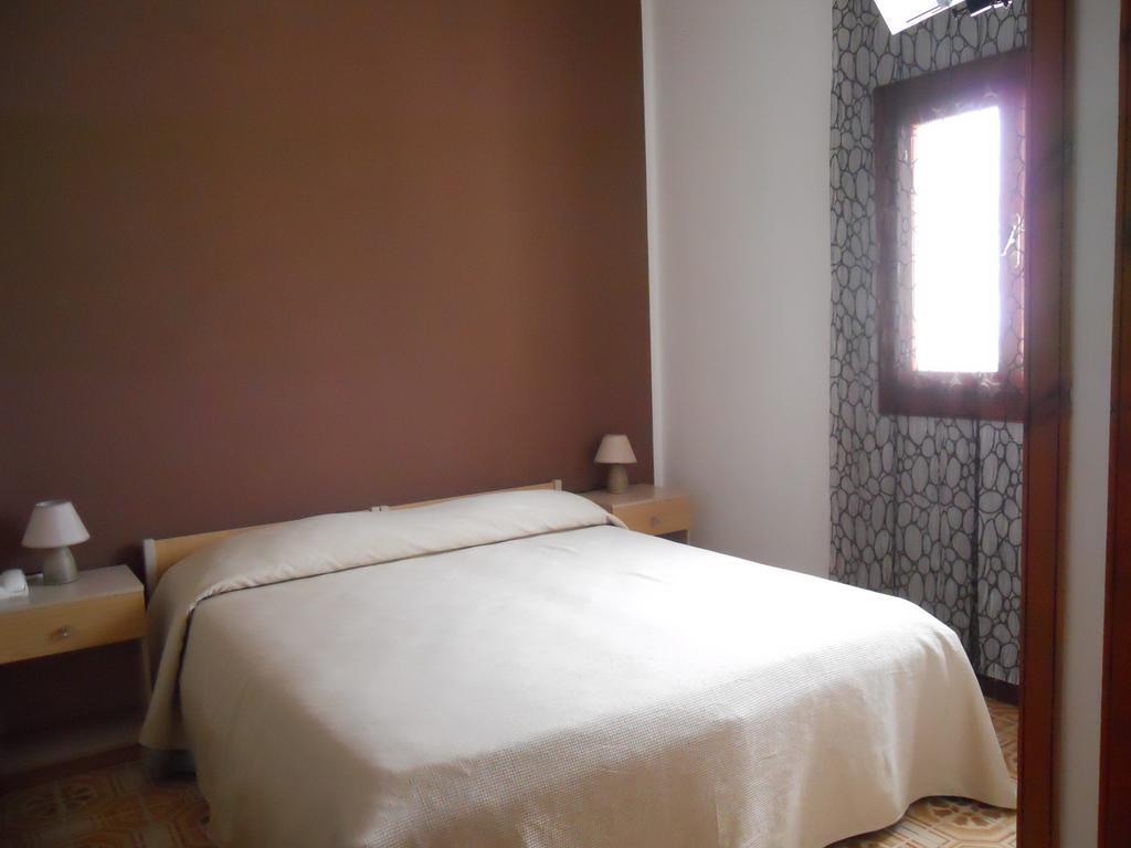 Hotel Coppa Di Cielo Пешичи Екстериор снимка